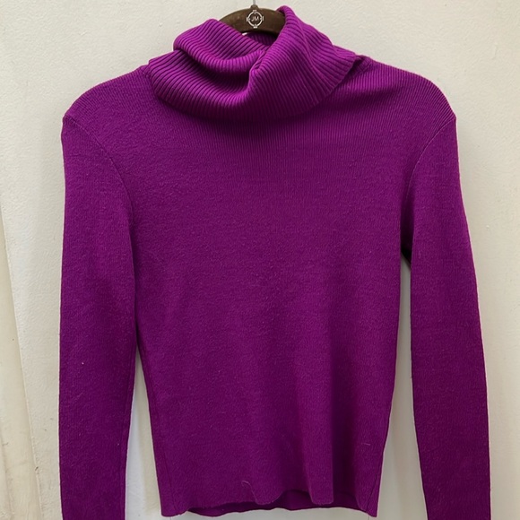 Vintage Purple Sweater Size Medium But Runs Small - Picture 2 of 9